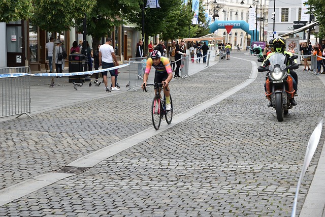 参与者的多 参与者的多